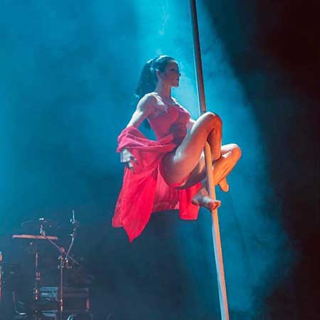 Zagal Cabaret Gaîa Spectacle équestre et voltige La Palmyre Charente Maritime Nouvelle Aquitaine