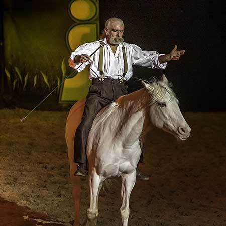 Zagal Cabaret Spectacle équestre La Palmyre Charente Maritime Nouvelle Aquitaine