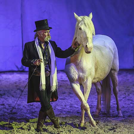 Zagal Cabaret Spectacle équestre La Palmyre Charente Maritime Nouvelle Aquitaine