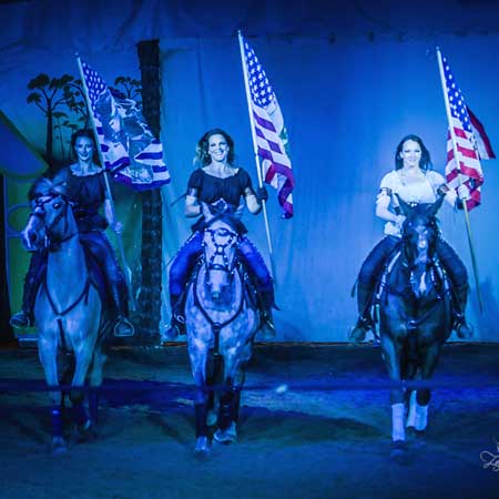 Zagal Cabaret Spectacle équestre La Palmyre Charente Maritime Nouvelle Aquitaine